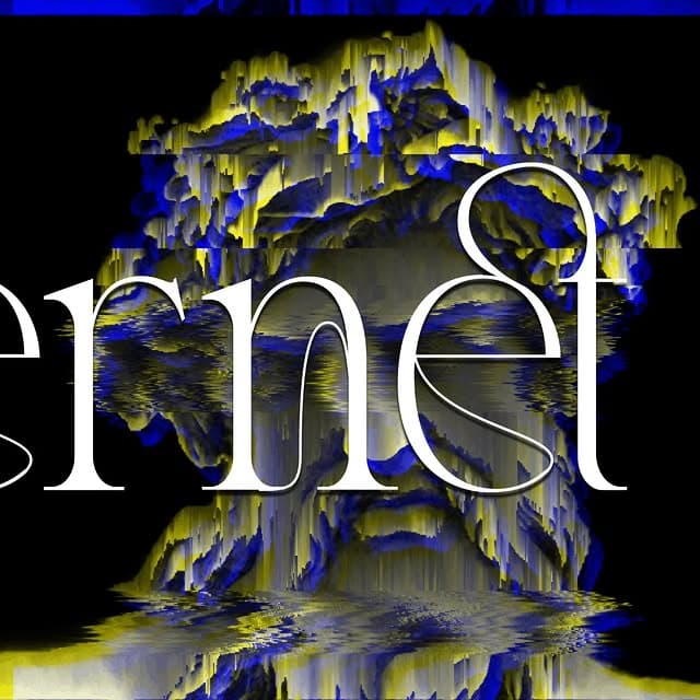 GlitchPixel glitch-art post